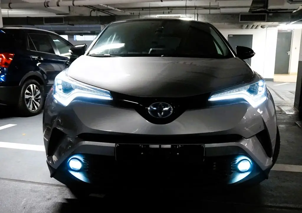 Photo 1 : Toyota C-hr 2017 Hybride