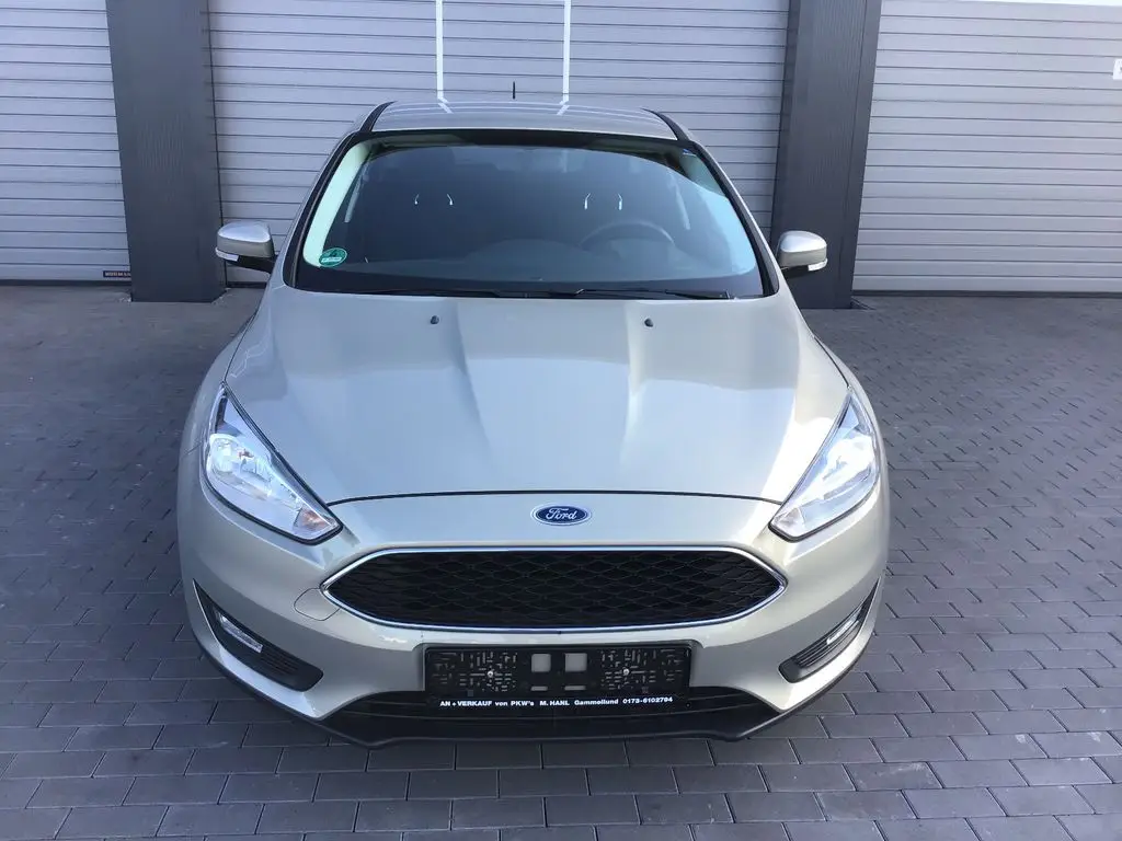 Photo 1 : Ford Focus 2015 Essence