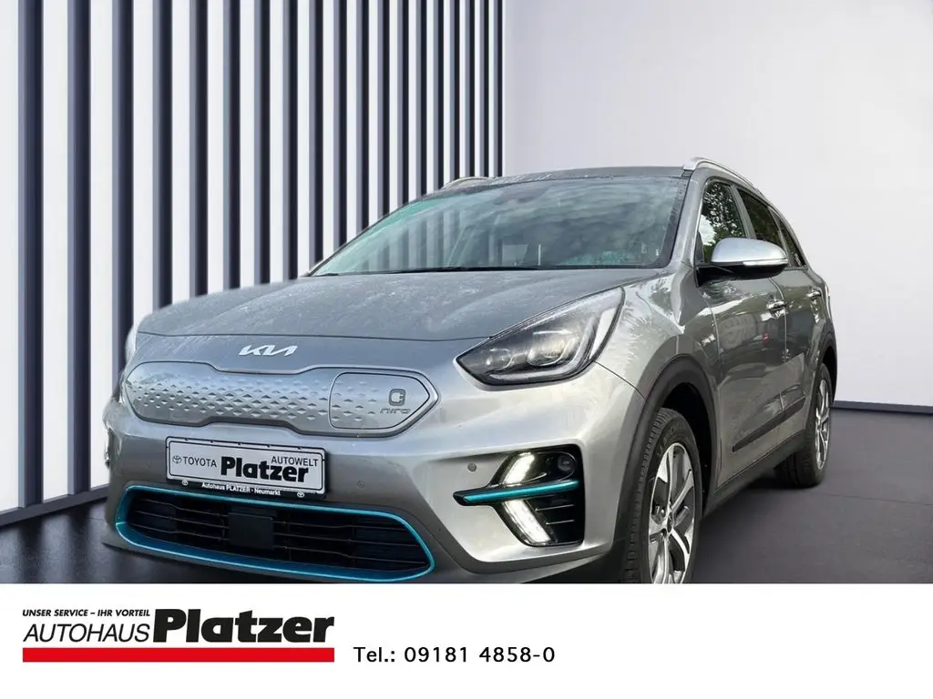 Photo 1 : Kia Niro 2022 Non renseigné