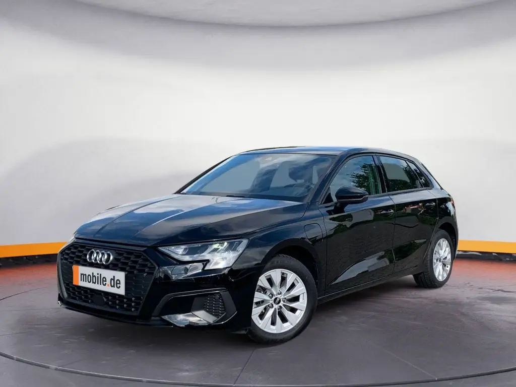 Photo 1 : Audi A3 2021 Hybrid