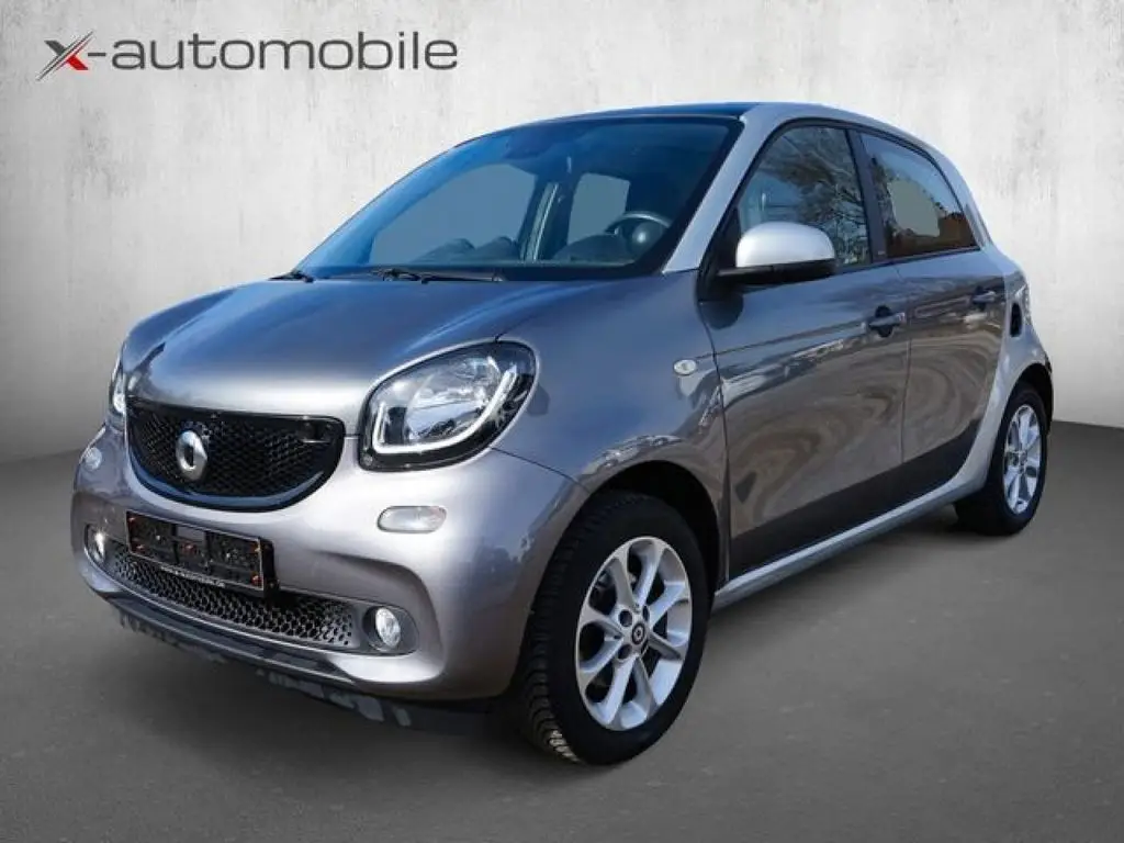 Photo 1 : Smart Forfour 2017 Petrol