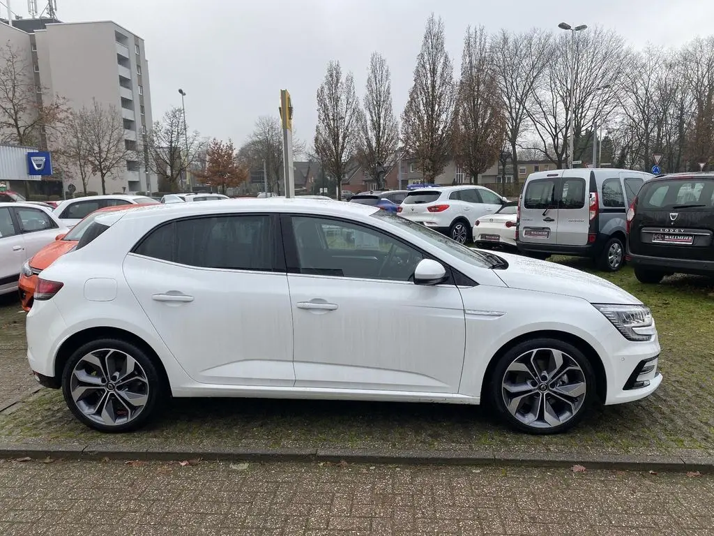 Photo 1 : Renault Megane 2021 Hybrid