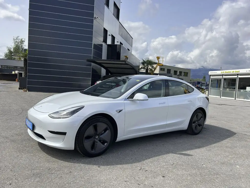 Photo 1 : Tesla Model 3 2020 Non renseigné