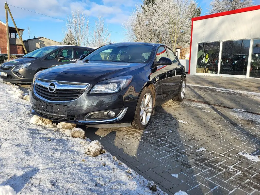 Photo 1 : Opel Insignia 2015 Diesel