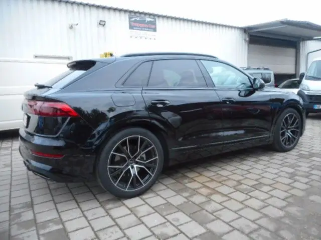 Photo 1 : Audi Q8 2023 Diesel