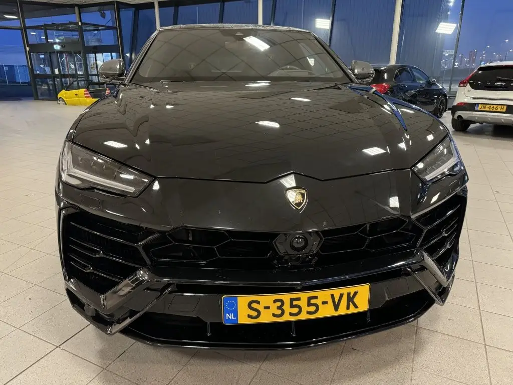 Photo 1 : Lamborghini Urus 2022 Petrol