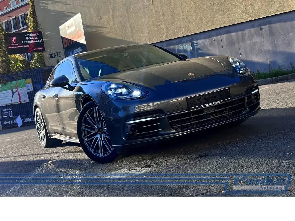 Photo 1 : Porsche Panamera 2017 Petrol