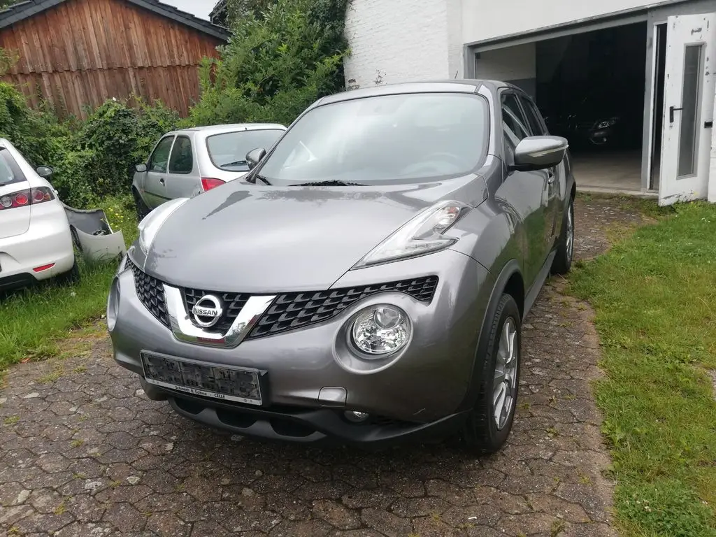 Photo 1 : Nissan Juke 2015 Petrol