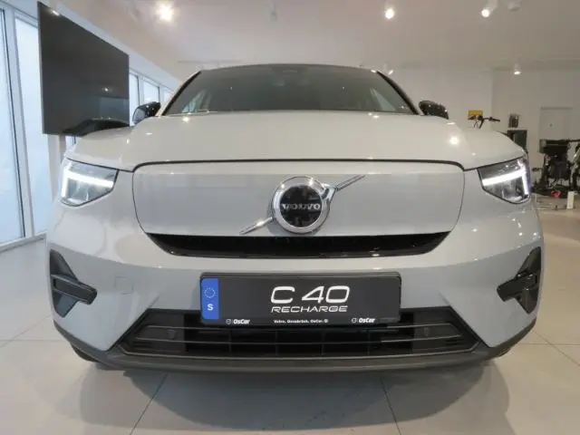 Photo 1 : Volvo C40 2024 Non renseigné