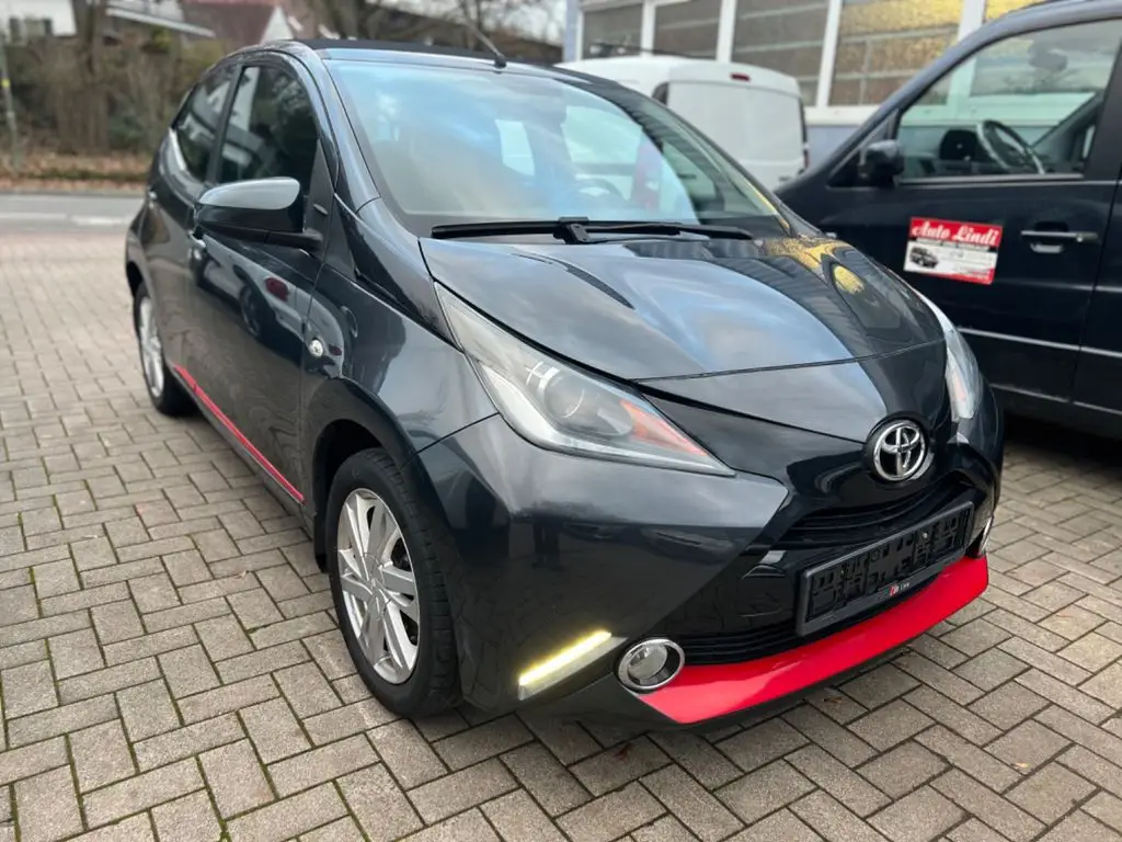 Photo 1 : Toyota Aygo X 2015 Essence