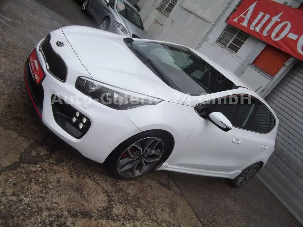 Photo 1 : Kia Ceed 2016 Petrol