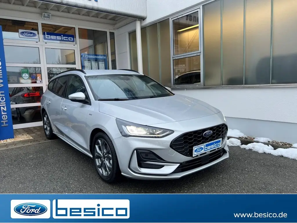 Photo 1 : Ford Focus 2023 Petrol