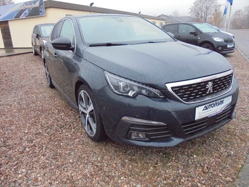 Photo 1 : Peugeot 308 2019 Petrol