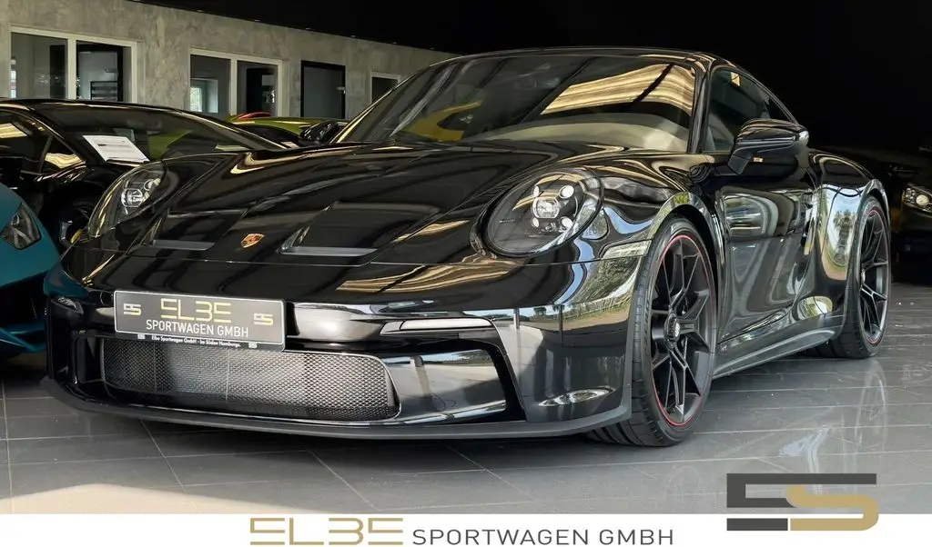 Photo 1 : Porsche 992 2022 Essence