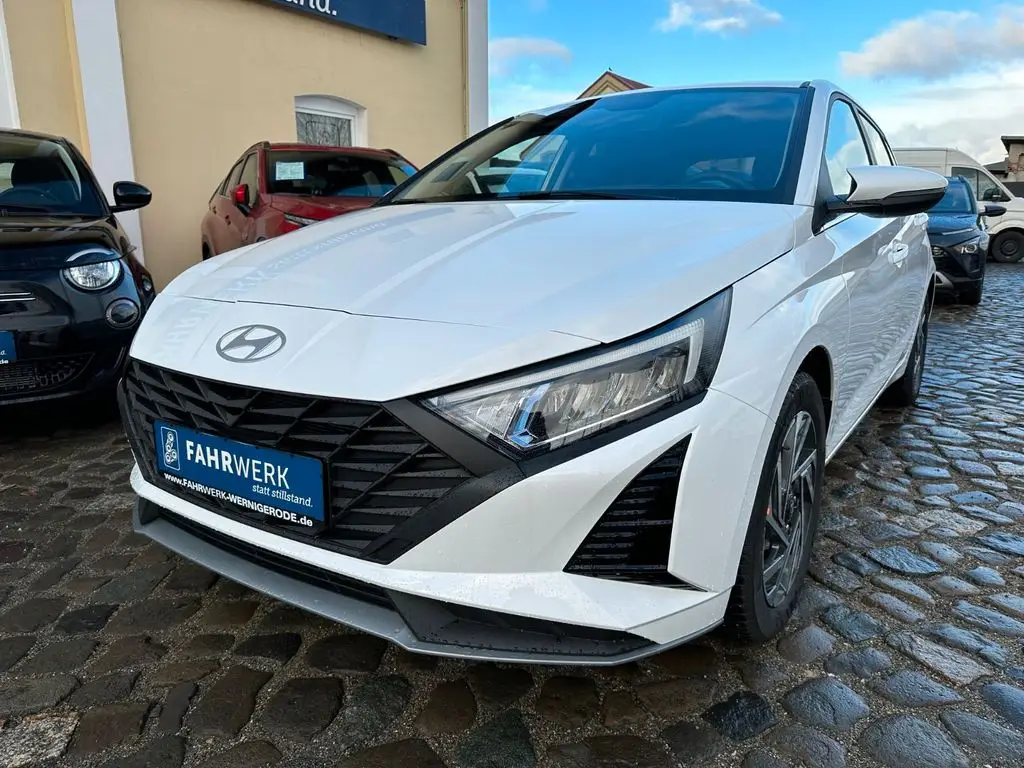 Photo 1 : Hyundai I20 2023 Petrol