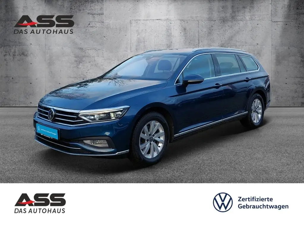 Photo 1 : Volkswagen Passat 2020 Essence