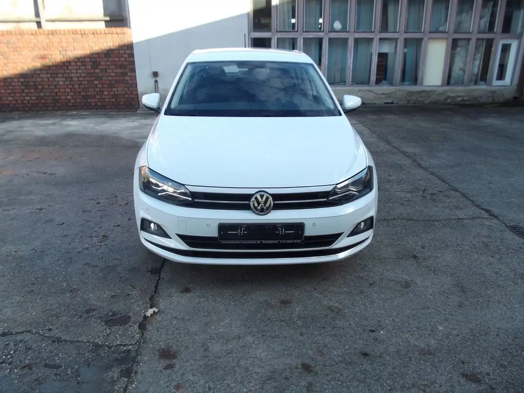 Photo 1 : Volkswagen Polo 2018 Petrol