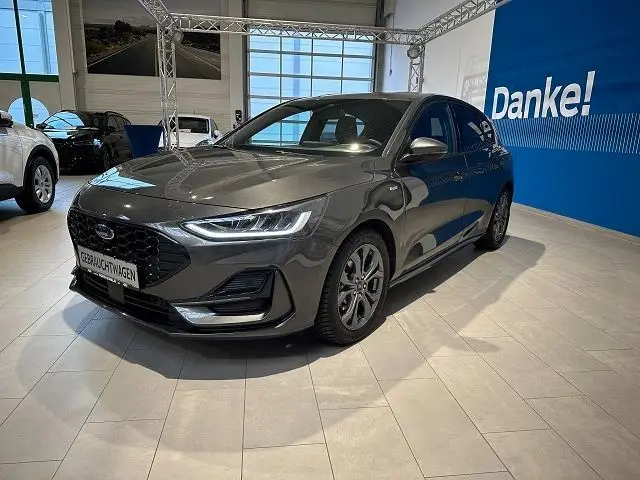 Photo 1 : Ford Focus 2022 Petrol