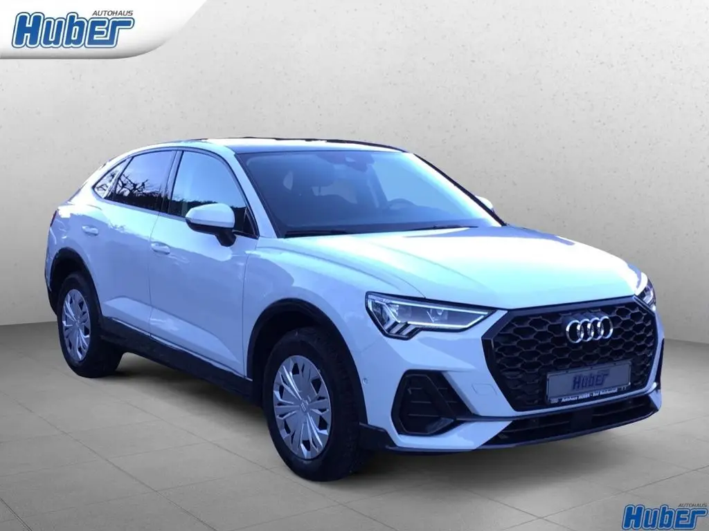 Photo 1 : Audi Q3 2021 Hybride