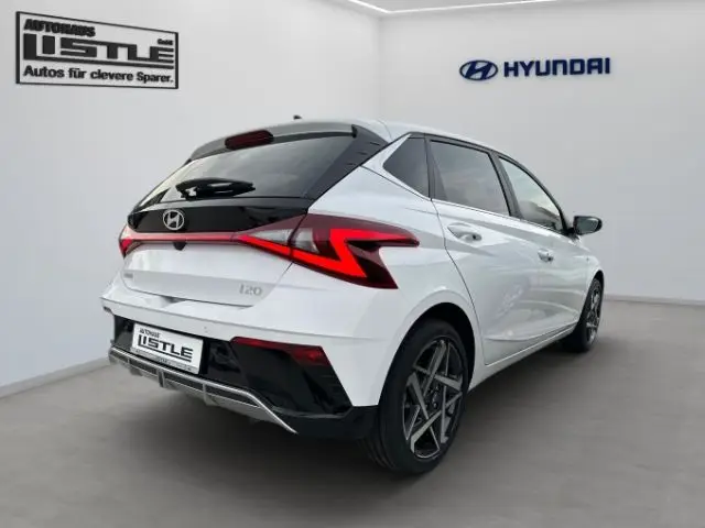 Photo 1 : Hyundai I20 2023 Petrol