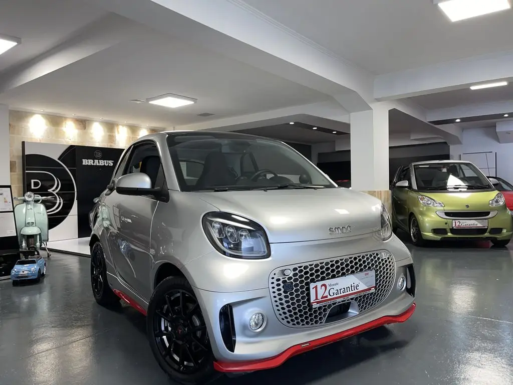 Photo 1 : Smart Fortwo 2021 Non renseigné