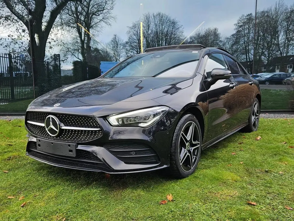 Photo 1 : Mercedes-benz Classe Cla 2023 Hybrid