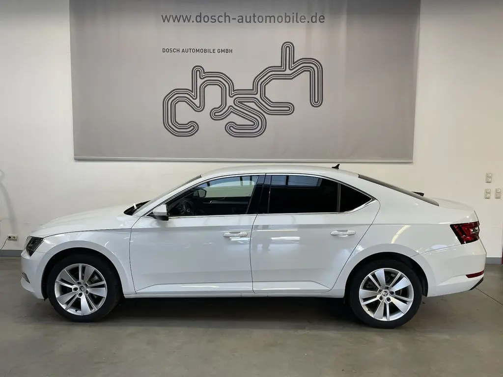 Photo 1 : Skoda Superb 2019 Diesel