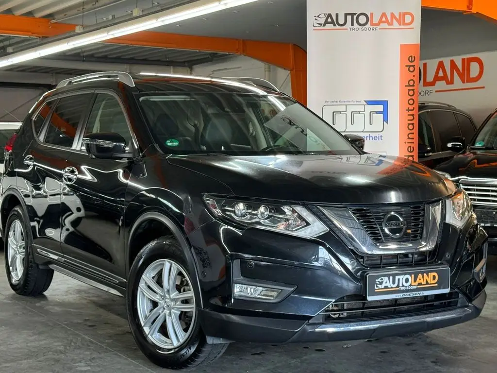 Photo 1 : Nissan X-trail 2017 Petrol