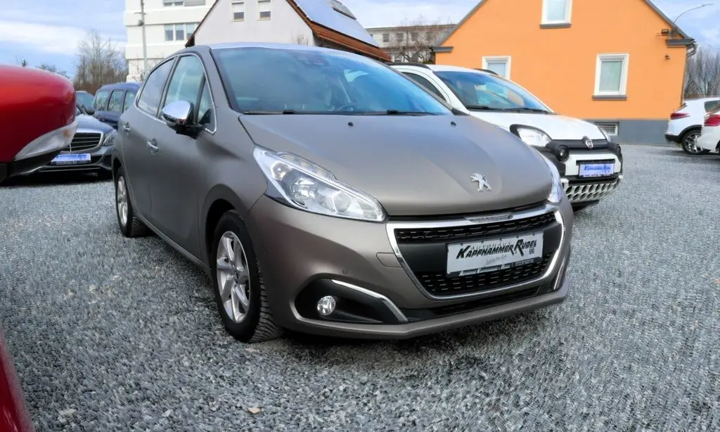 Photo 1 : Peugeot 208 2015 Diesel