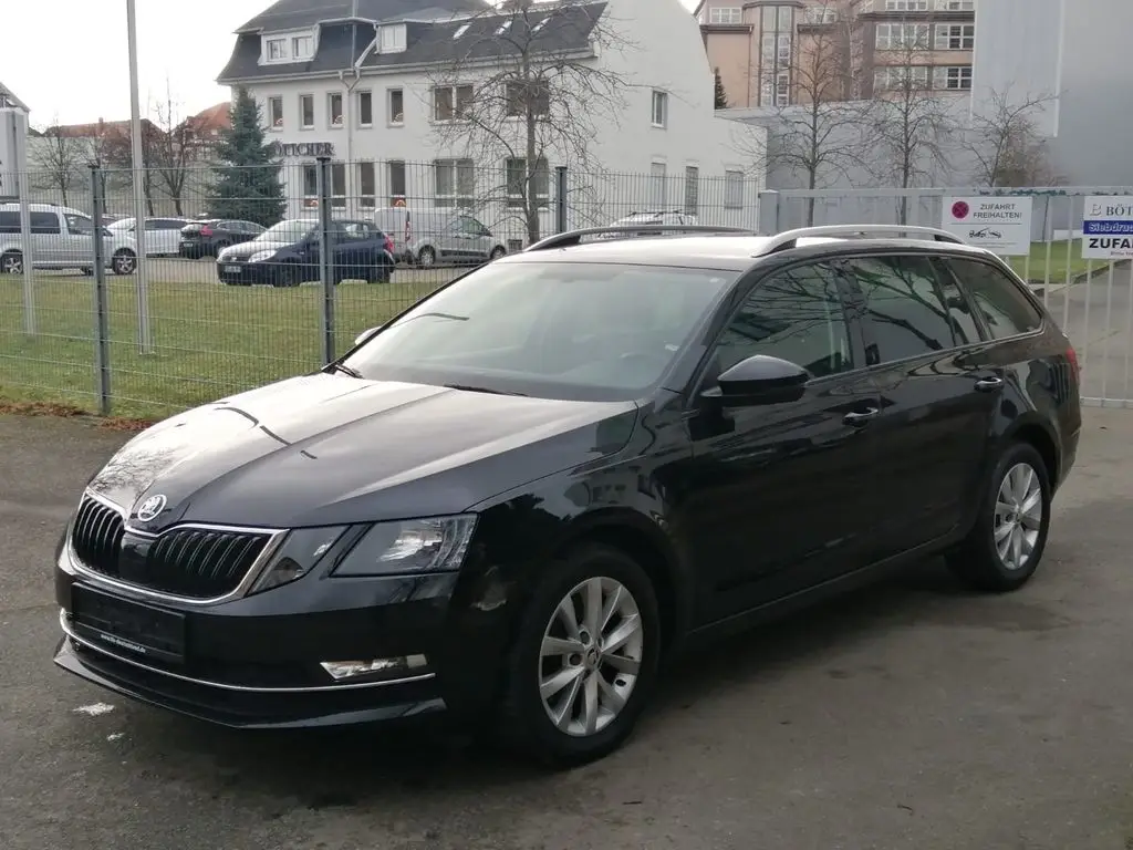 Photo 1 : Skoda Octavia 2019 Essence