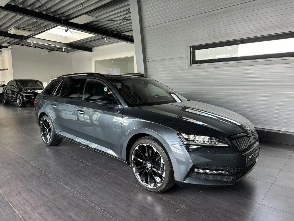 Photo 1 : Skoda Superb 2021 Hybrid