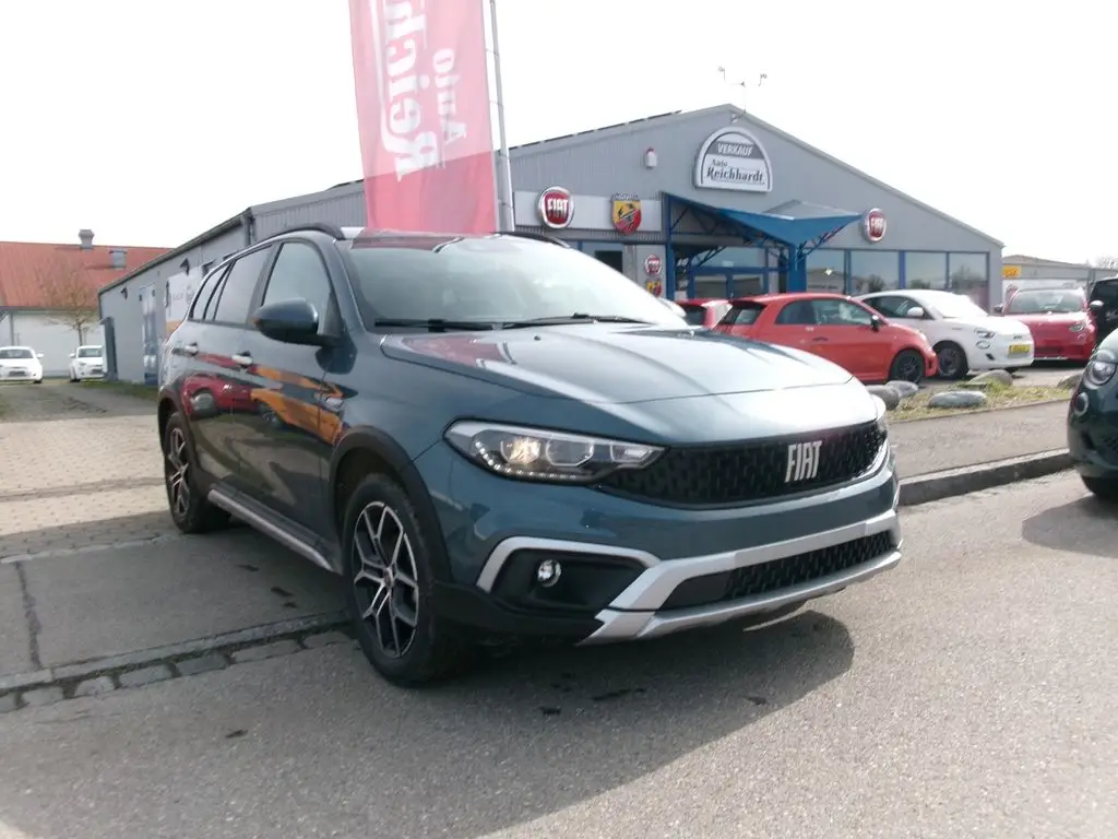 Photo 1 : Fiat Tipo 2024 Essence