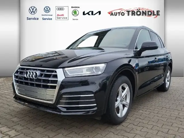 Photo 1 : Audi Q5 2020 Hybrid