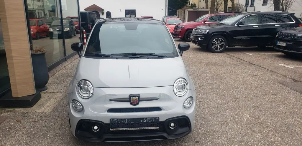 Photo 1 : Abarth 695 2023 Petrol