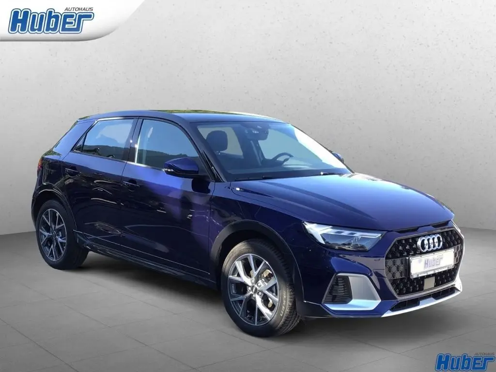 Photo 1 : Audi A1 2023 Essence