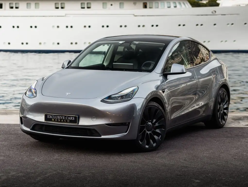 Photo 1 : Tesla Model Y 2023 Others