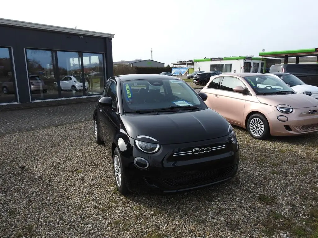 Photo 1 : Fiat 500 2022 Not specified