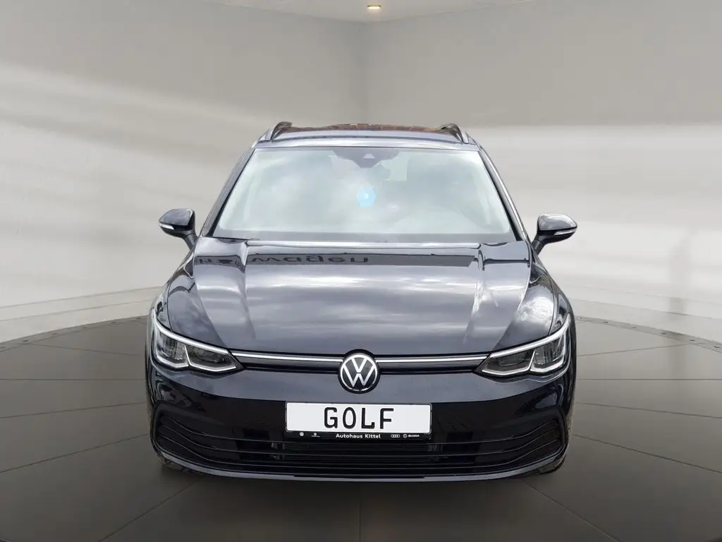 Photo 1 : Volkswagen Golf 2023 Essence