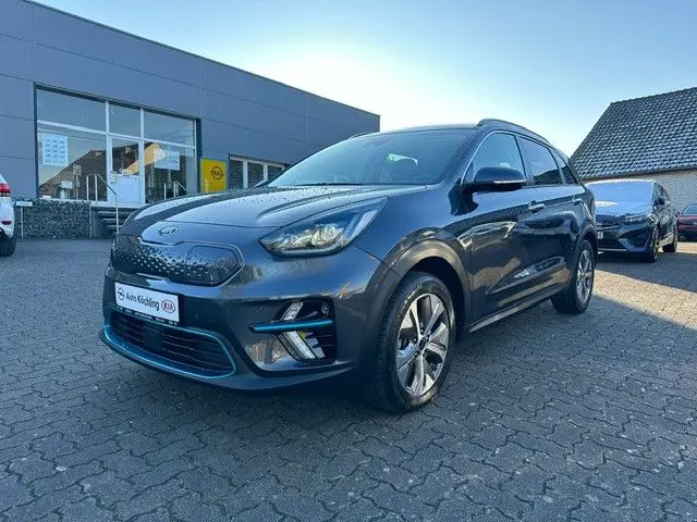 Photo 1 : Kia Niro 2020 Non renseigné