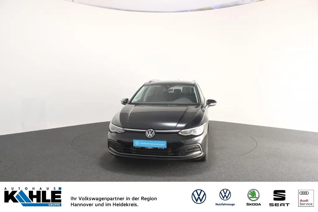 Photo 1 : Volkswagen Golf 2023 Essence