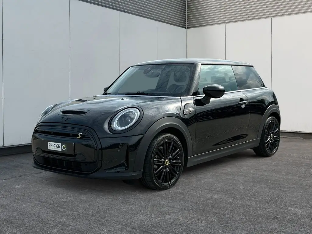 Photo 1 : Mini Cooper 2023 Non renseigné