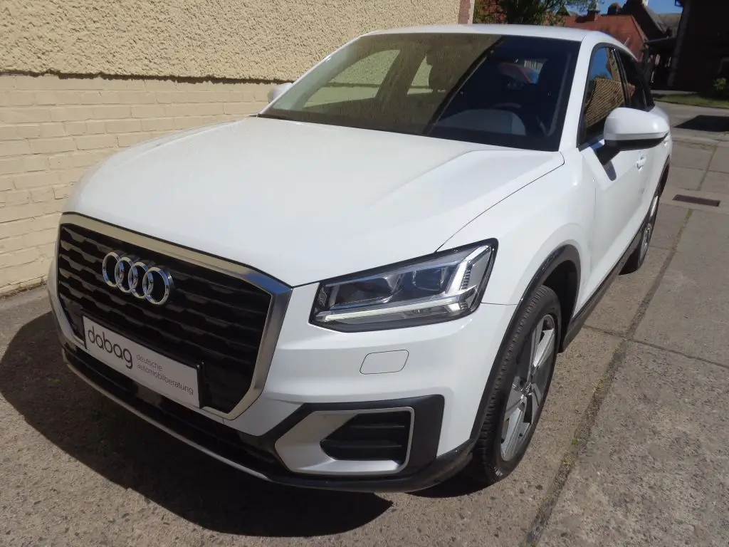 Photo 1 : Audi Q2 2019 Petrol