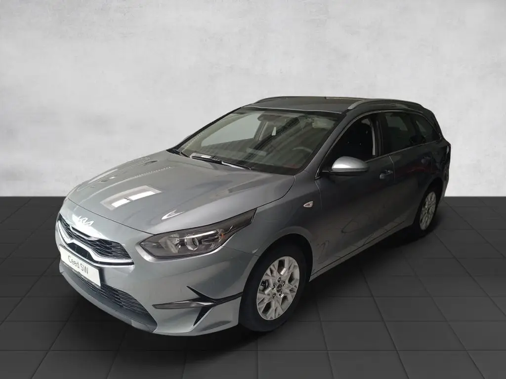 Photo 1 : Kia Ceed 2023 Essence