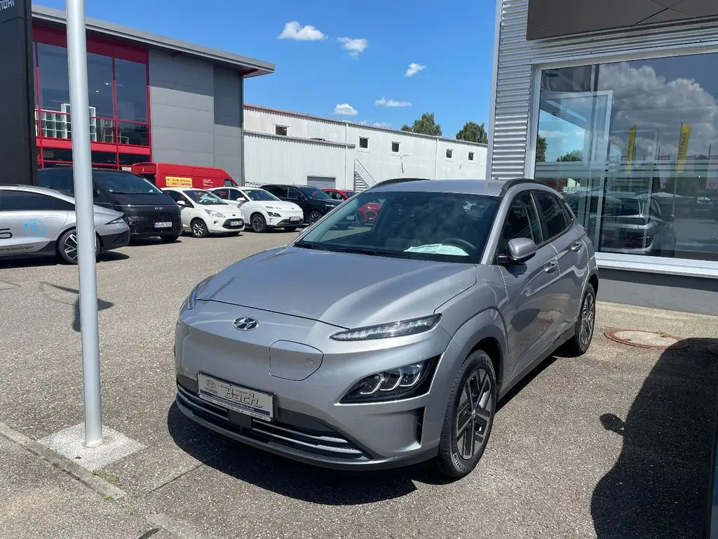 Photo 1 : Hyundai Kona 2023 Non renseigné