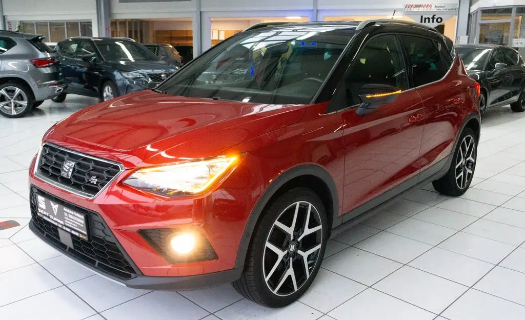 Photo 1 : Seat Arona 2020 Petrol