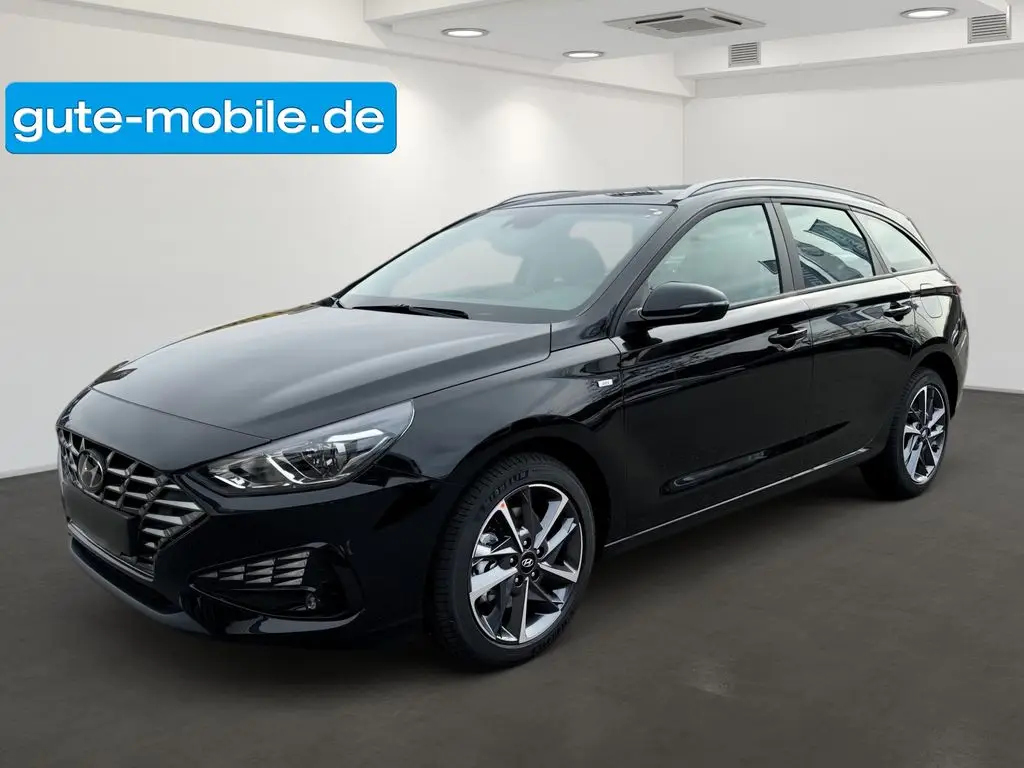 Photo 1 : Hyundai I30 2024 Petrol