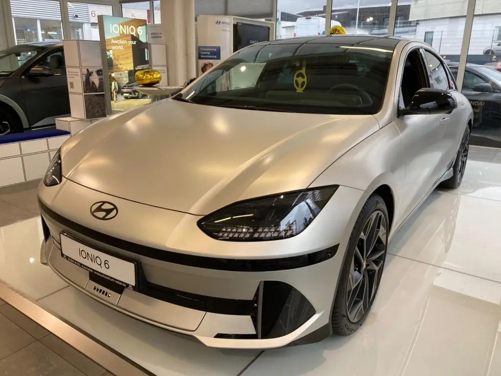 Photo 1 : Hyundai Ioniq 2023 Non renseigné