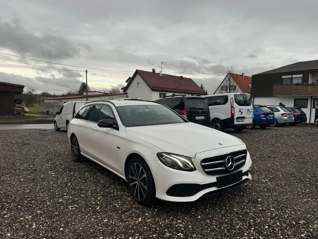 Photo 1 : Mercedes-benz Classe E 2019 Hybrid