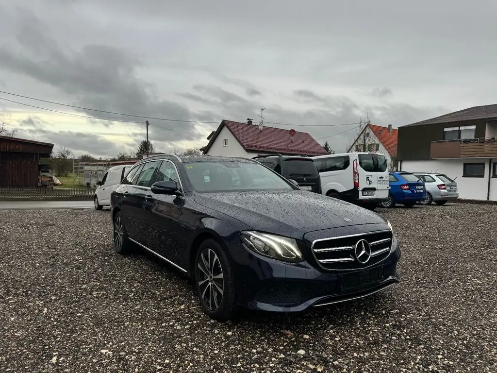 Photo 1 : Mercedes-benz Classe E 2019 Hybride