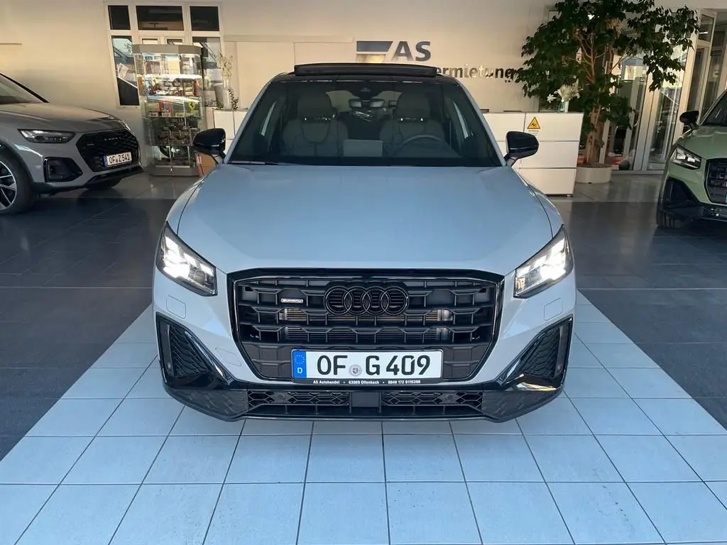 Photo 1 : Audi Q2 2023 Diesel